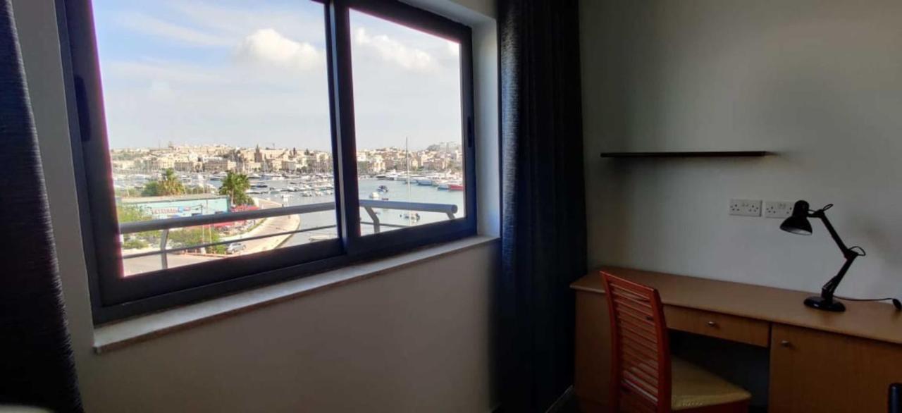 Shore Bridge Gzira المظهر الخارجي الصورة